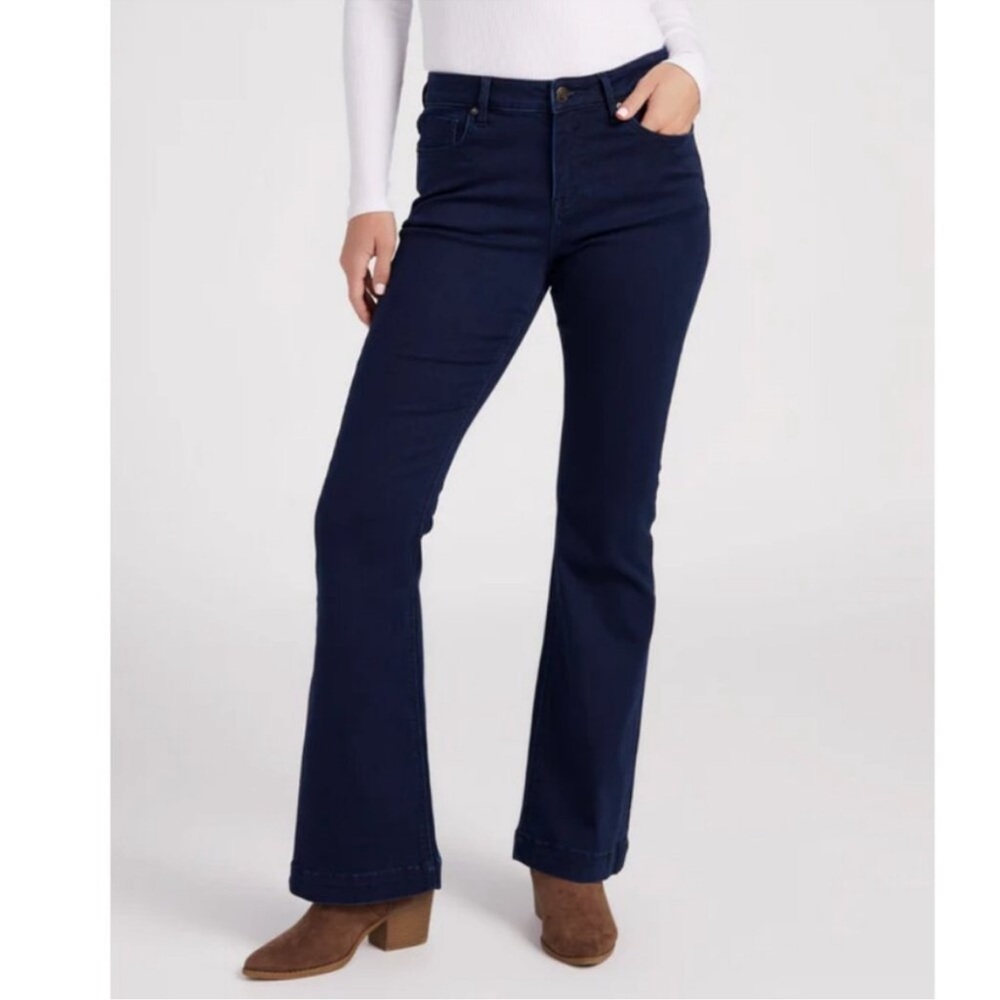 Vigoss Jagger Flare Jeans Size 16 Stretchy Plus Size
Dark Wash
